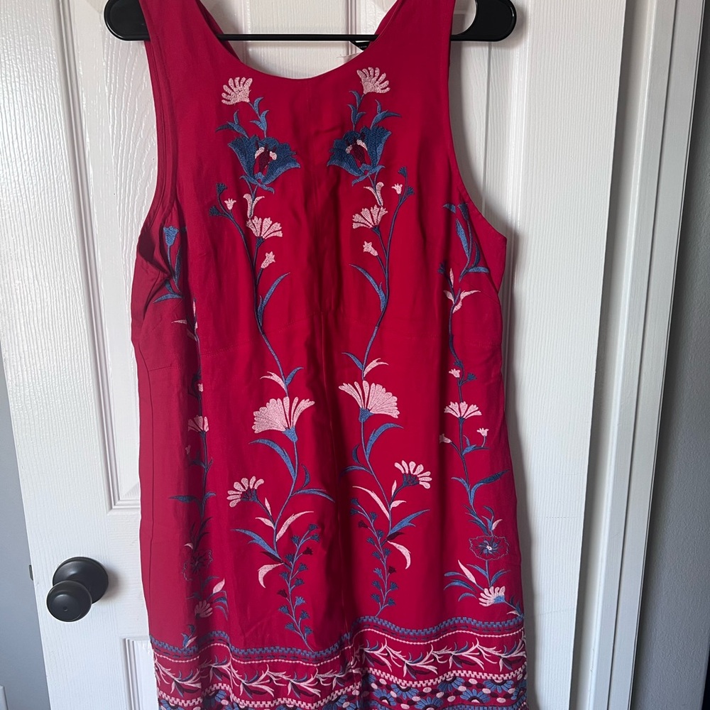 Anthropologie Akemi+Kin • Embroidered Shift Dress L